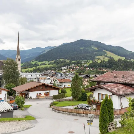 Luxurious Near Ski Area Maria Alm am Steinernen Meer